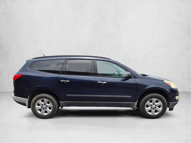 Used 2012 Chevrolet Traverse LS FWD image 4