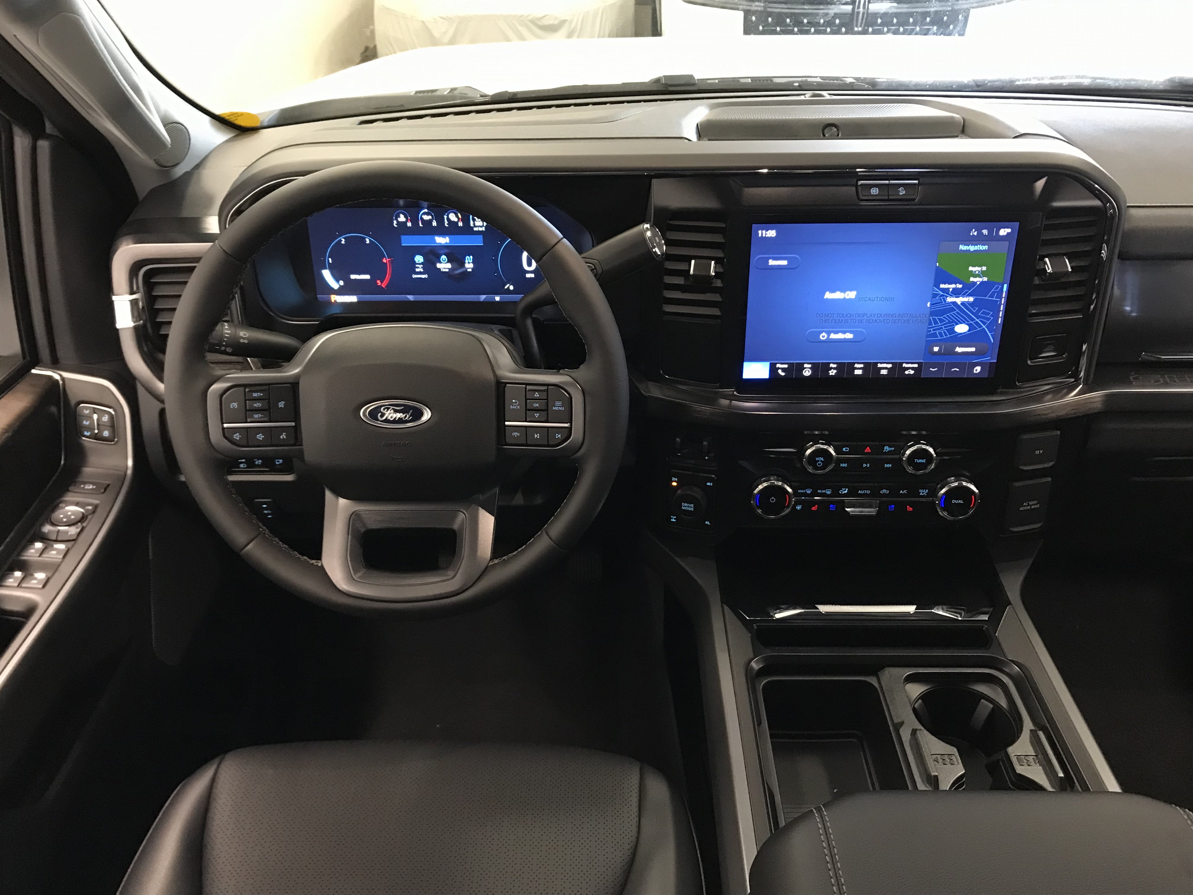 New 2026 Ford F250 Lariat w/ Black Appearance Package AWD/4WD image 11