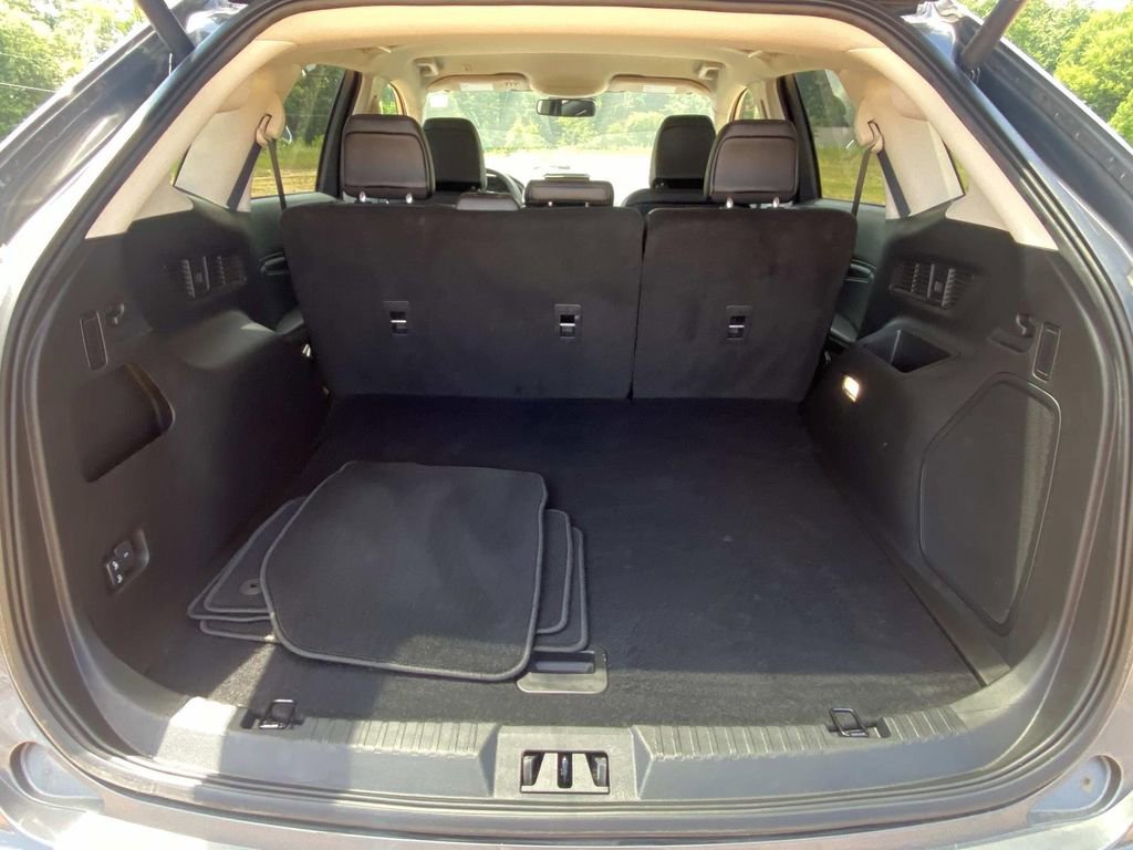 Used 2024 Ford Edge Titanium image 11