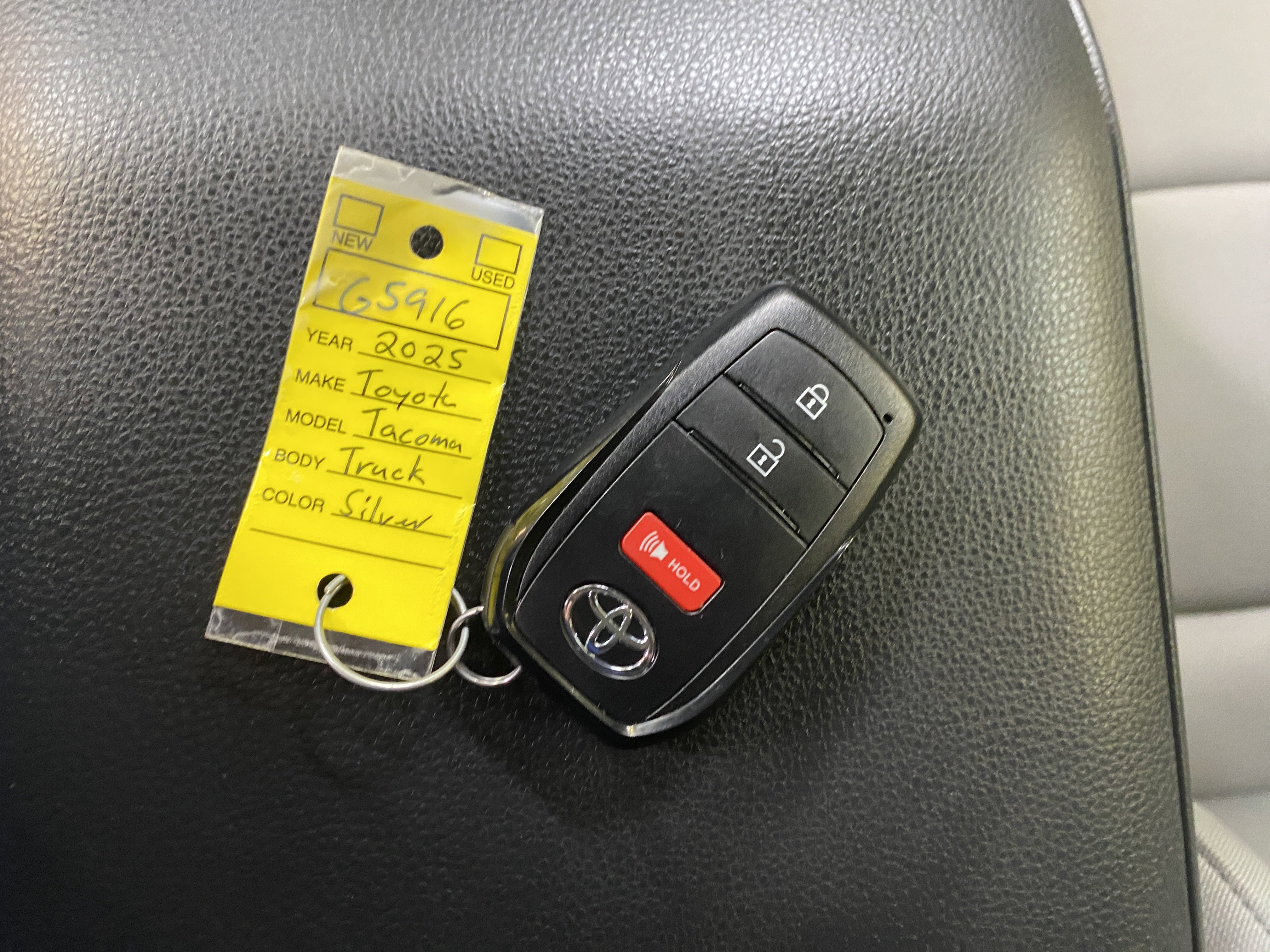 Used 2025 Toyota Tacoma SR5 image 43