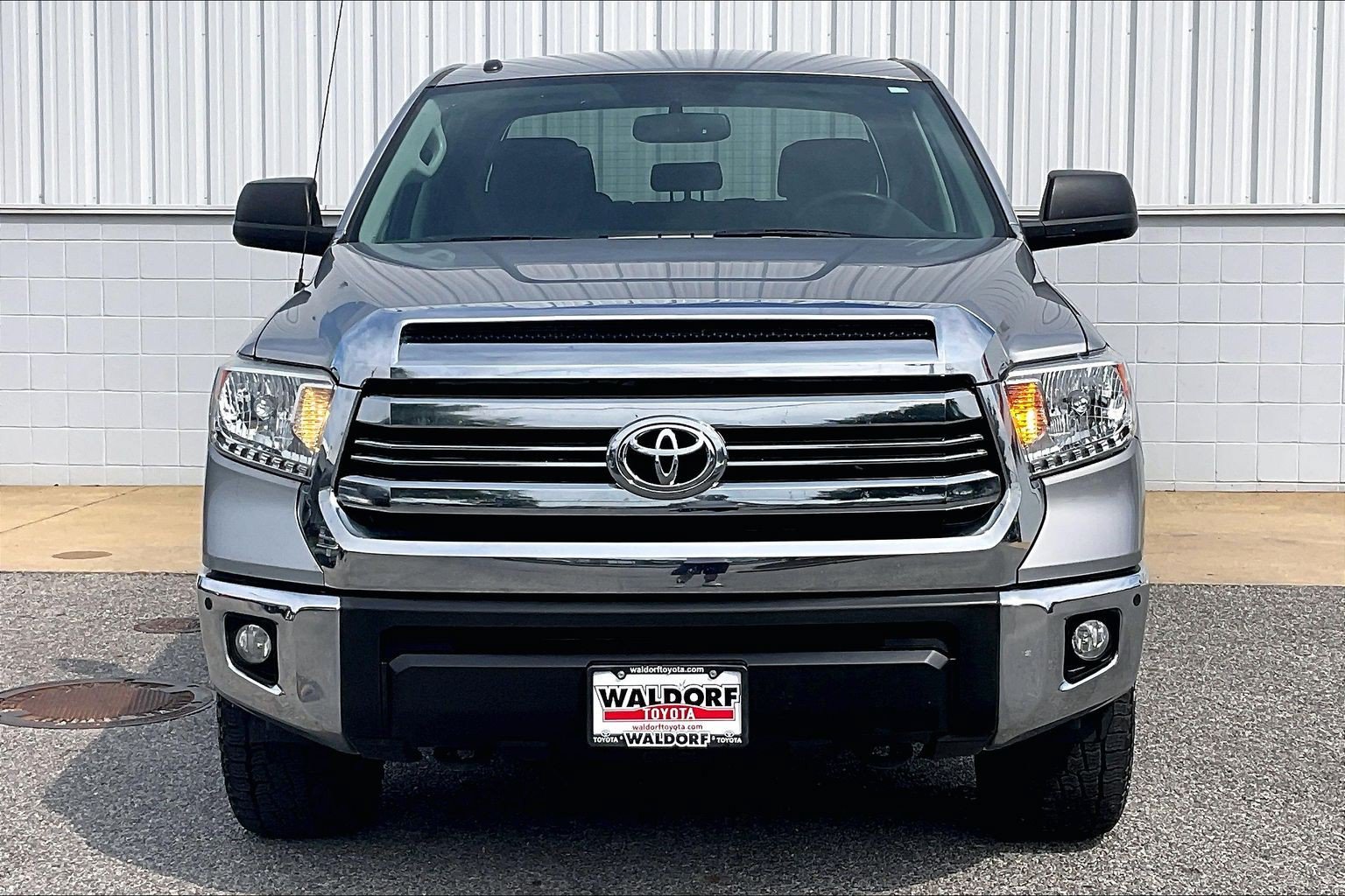 Used 2017 Toyota Tundra SR5 w/ TRD Off Road Package AWD/4WD image 3