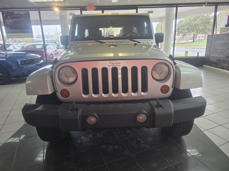 Used 2007 Jeep Wrangler Unlimited Sahara AWD/4WD image 2