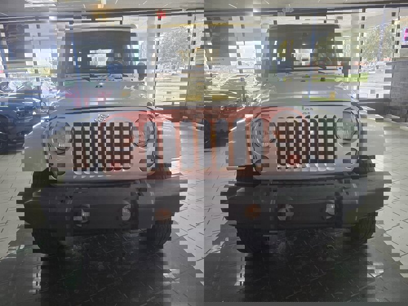 Used 2007 Jeep Wrangler Unlimited Sahara image 2