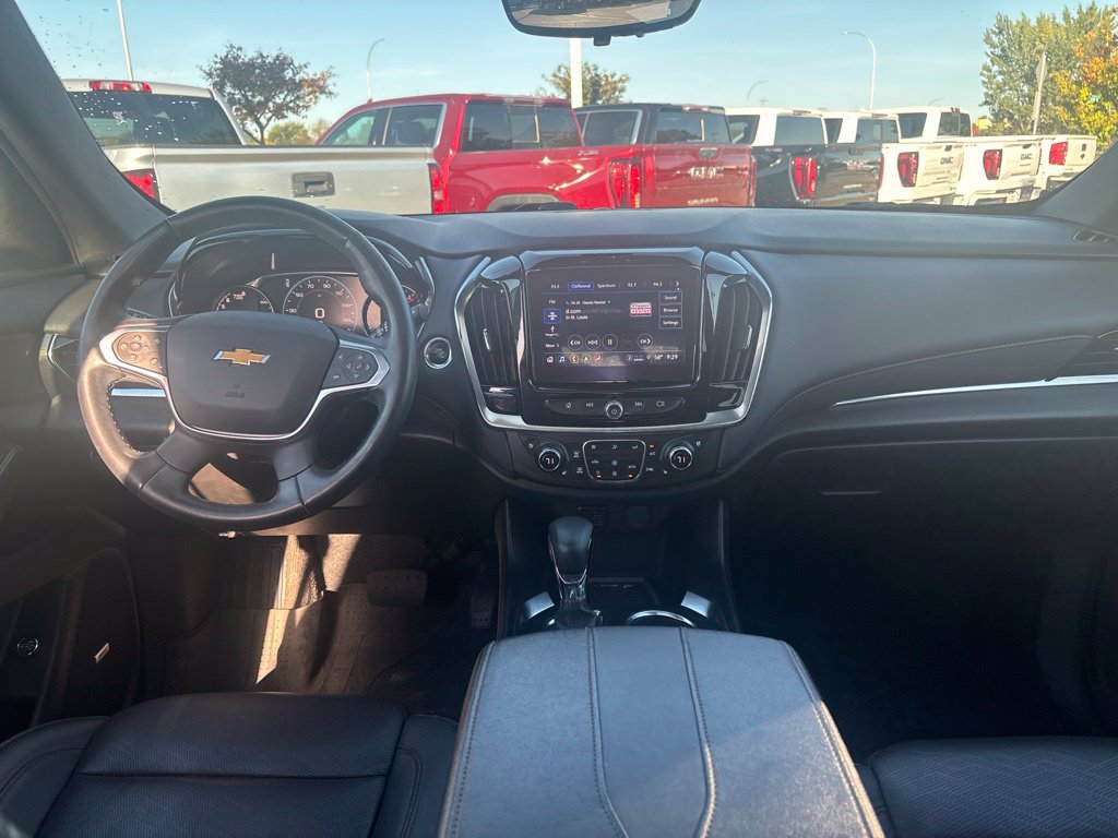Used 2024 Chevrolet Traverse High Country AWD/4WD image 9