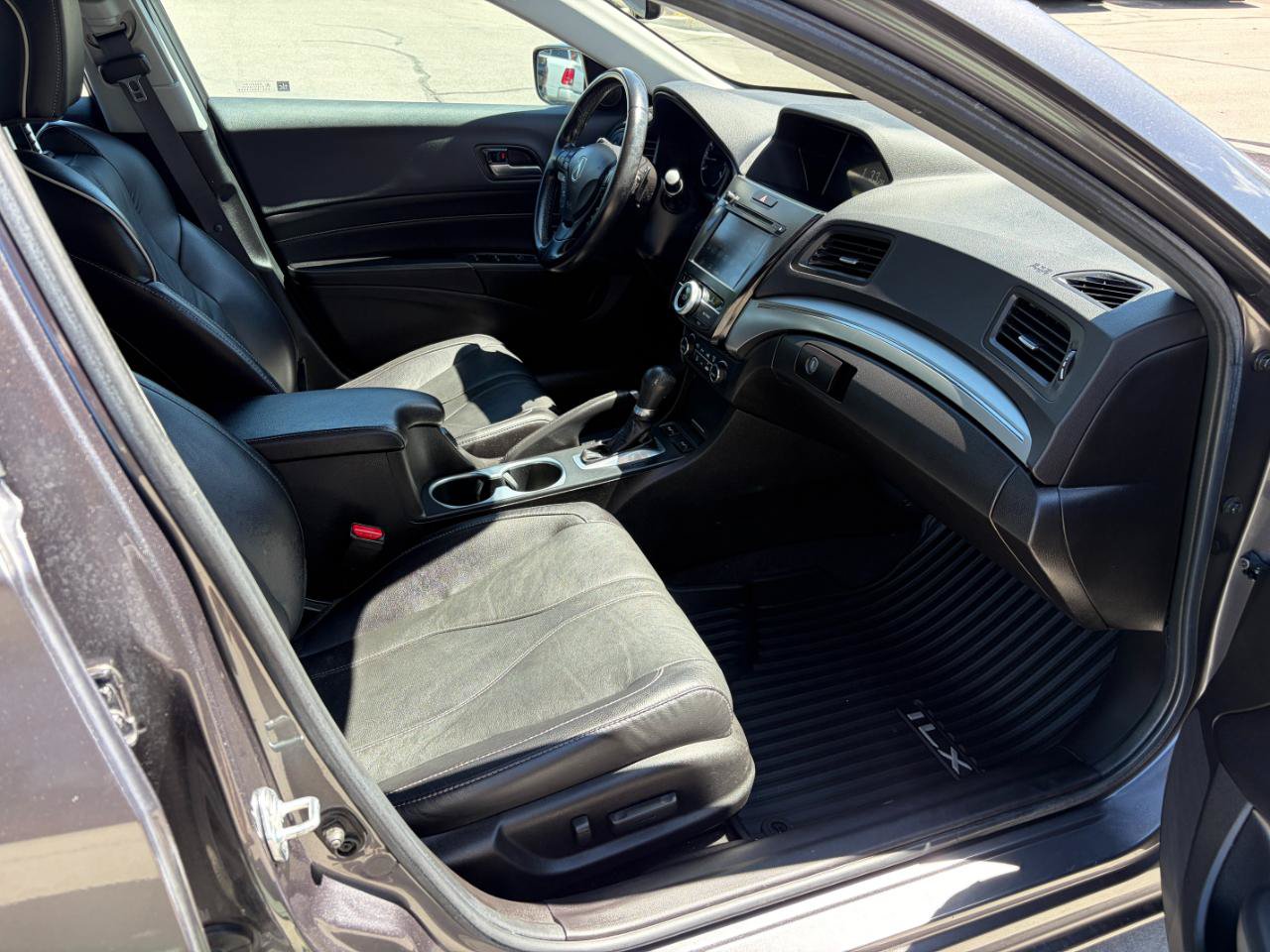 Used 2021 Acura ILX w/ Premium Package FWD image 7