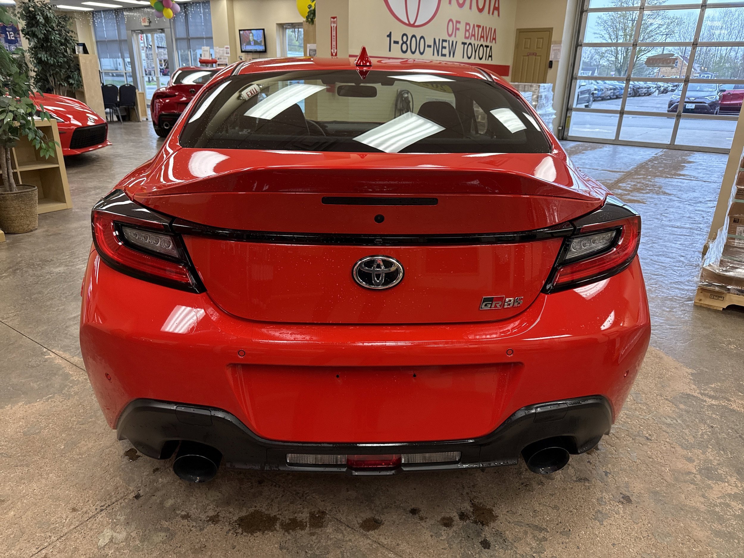 Used 2023 Toyota GR86 Premium w/ ALL Weather Mat Package (TMS) RWD image 14