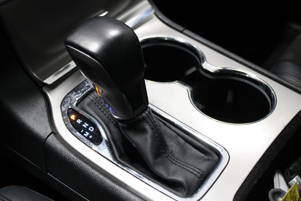 Used 2022 Jeep Grand Cherokee Laredo X RWD image 39
