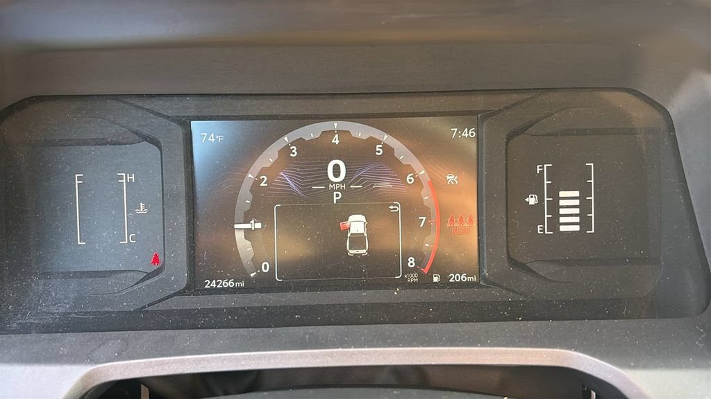 Used 2025 Toyota Tacoma SR5 AWD/4WD image 13