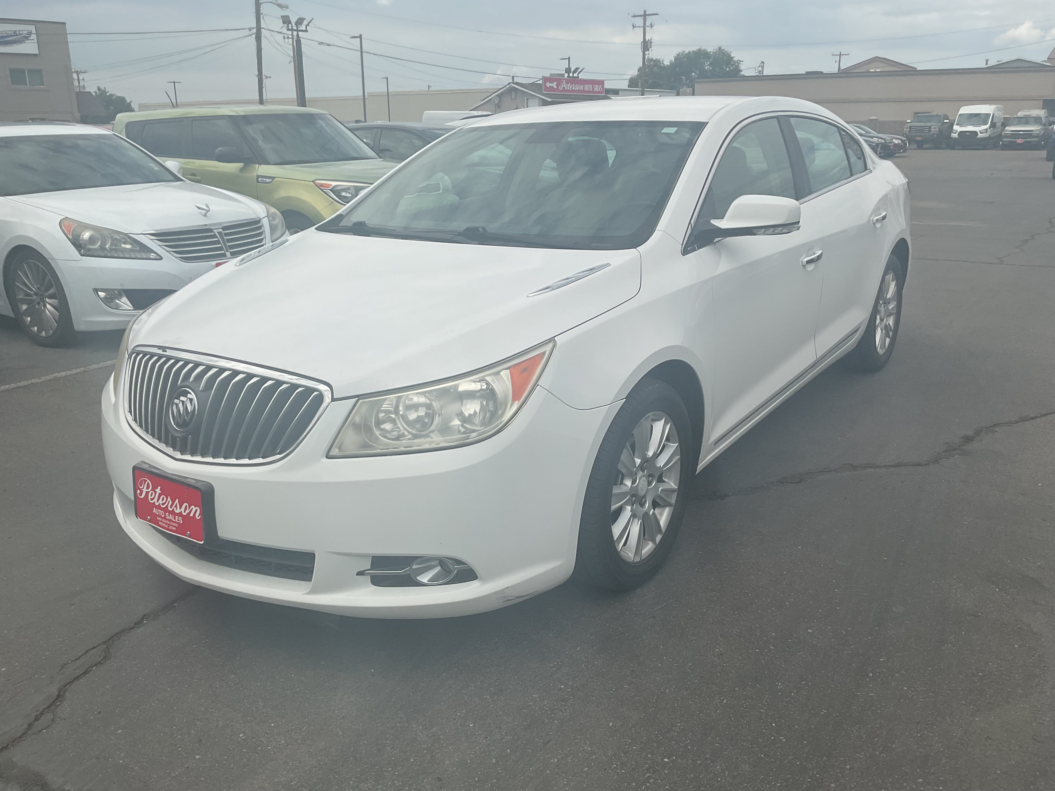 Used 2013 Buick LaCrosse Leather FWD image 2