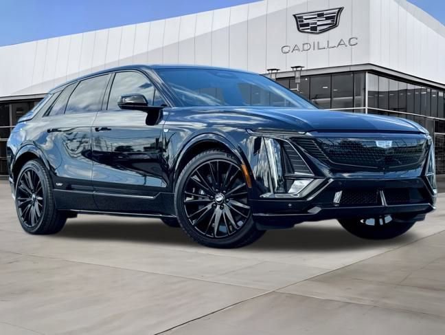New 2026 Cadillac Lyriq V AWD/4WD image 2