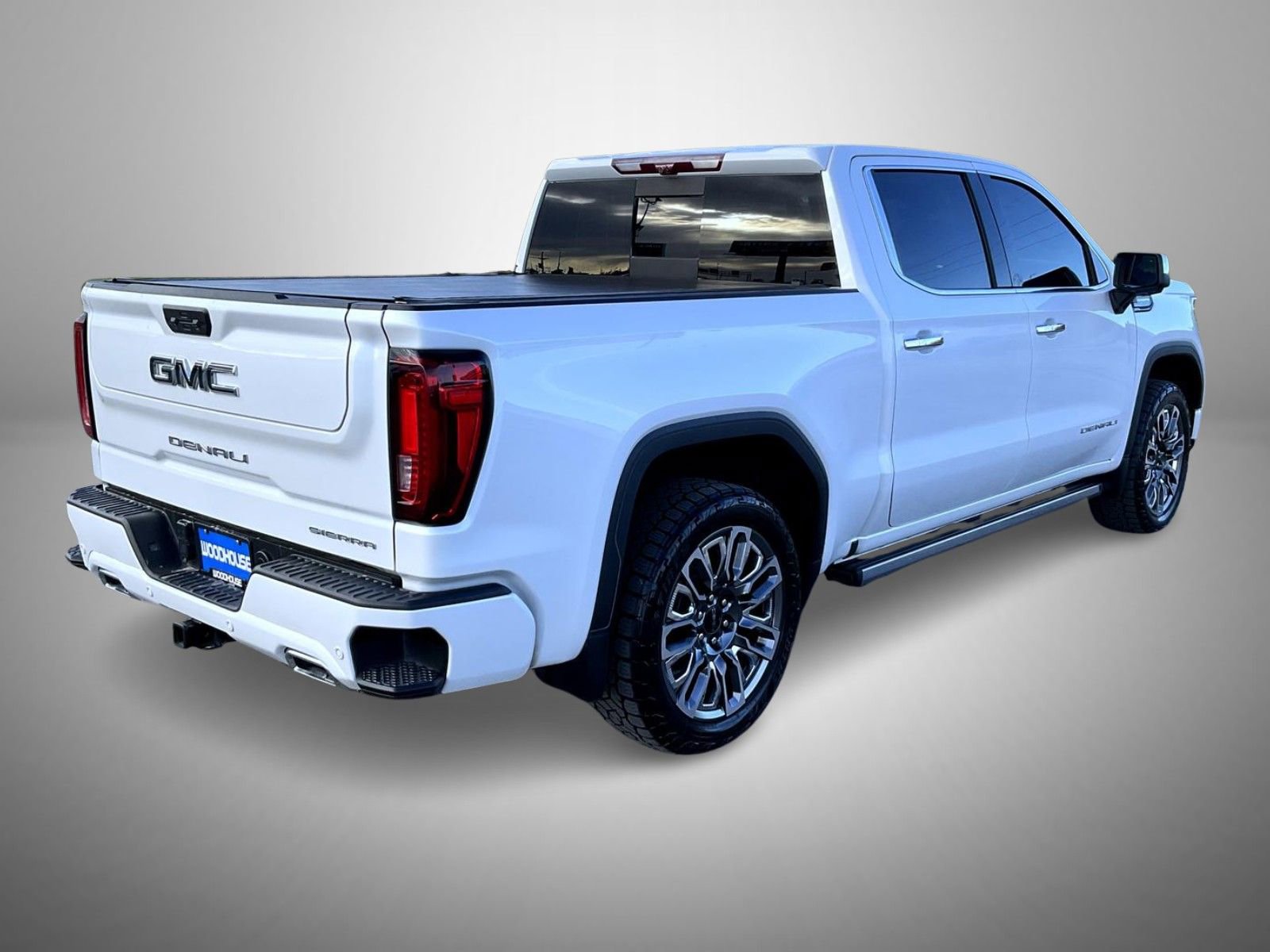 Used 2024 GMC Sierra 1500 Denali Ultimate AWD/4WD image 5