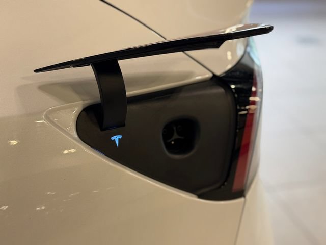 Used 2023 Tesla Model 3 Standard Range RWD image 31