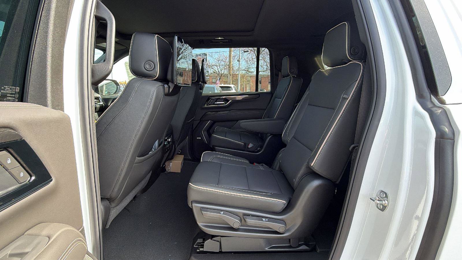 New 2026 GMC Yukon XL Elevation w/ Elevation Premium Package AWD/4WD image 36