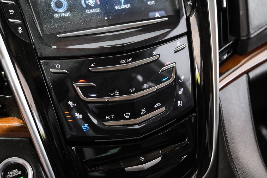 Used 2020 Cadillac Escalade 2WD image 25