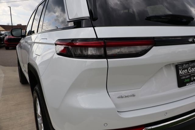 New 2026 Jeep Grand Cherokee Laredo AWD/4WD image 25