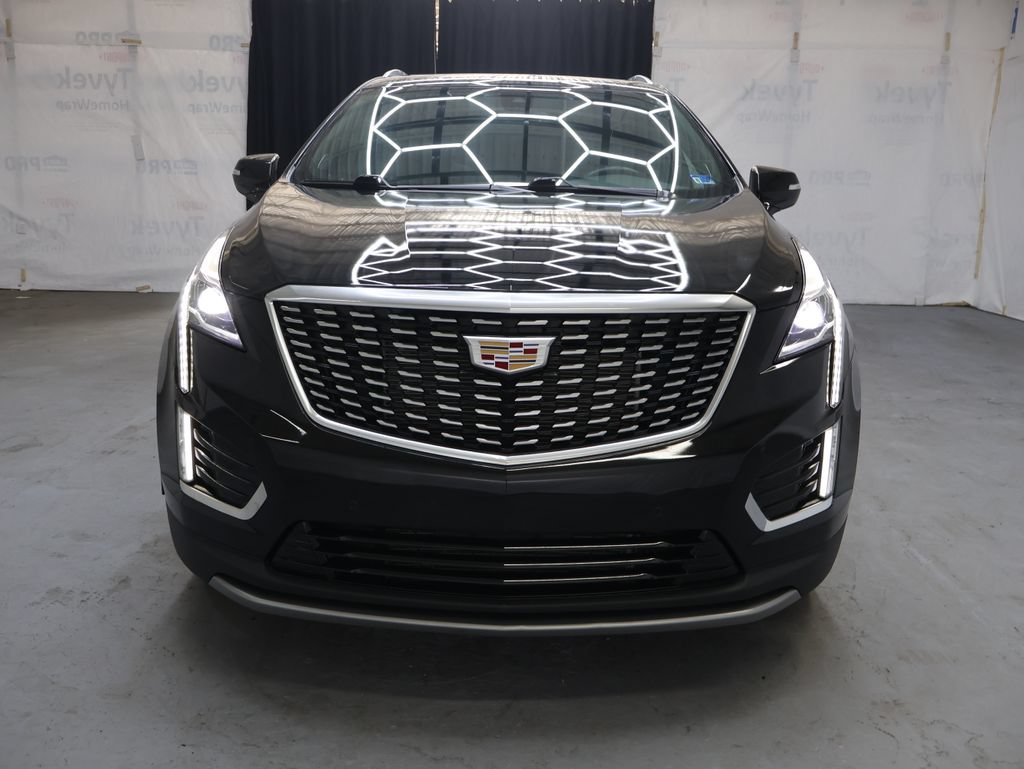 Used 2023 Cadillac XT5 Premium Luxury AWD/4WD image 2