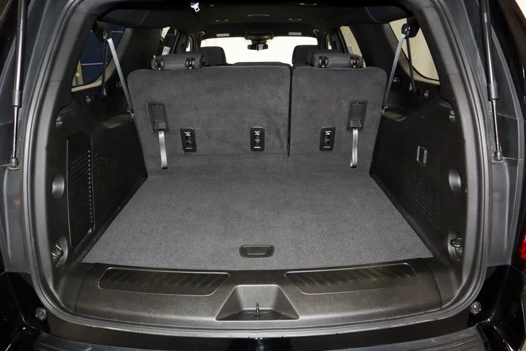 Used 2024 GMC Yukon XL SLE image 13