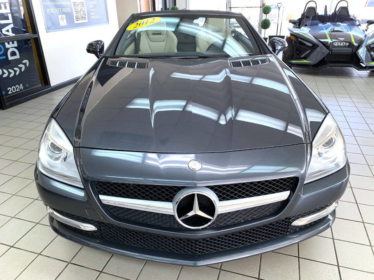 Used 2012 Mercedes-Benz SLK 350 image 4