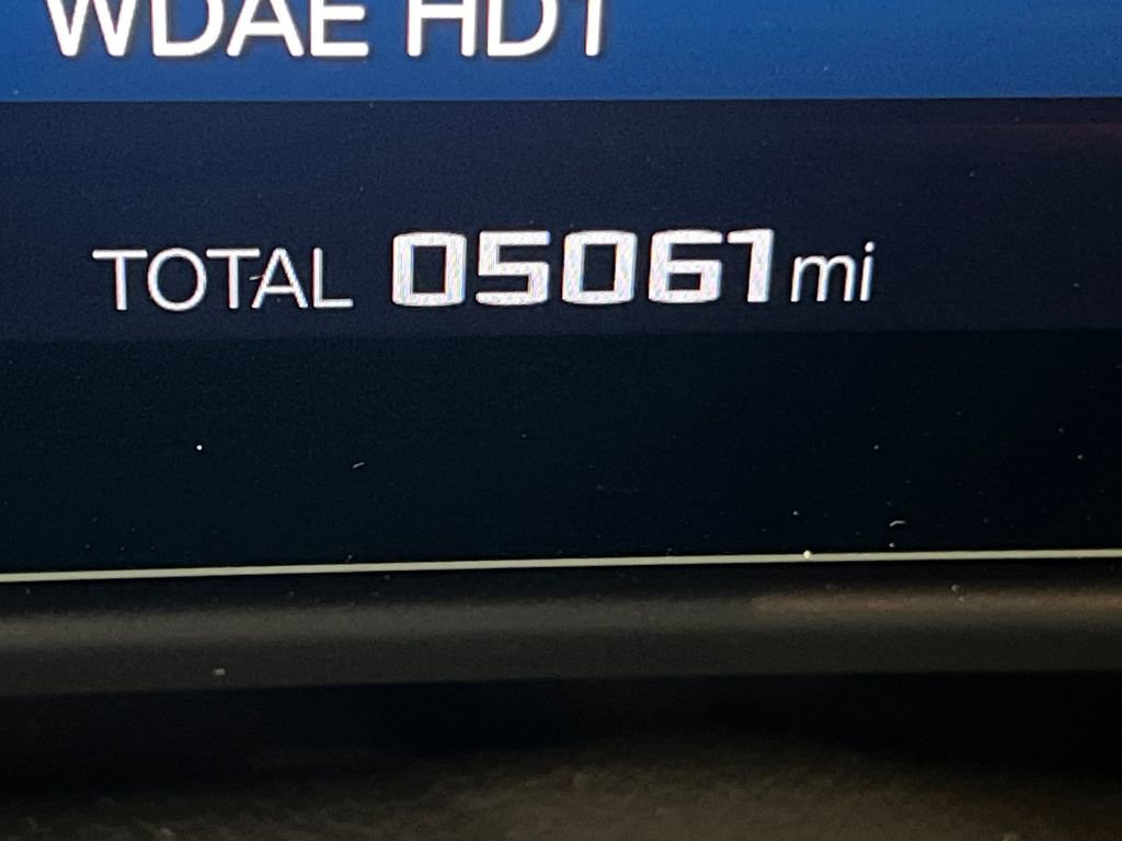 Used 2025 BMW M2 w/ Lighting Package image 17