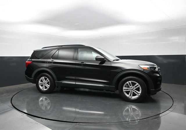 Used 2020 Ford Explorer XLT w/ Comfort Package AWD/4WD image 6