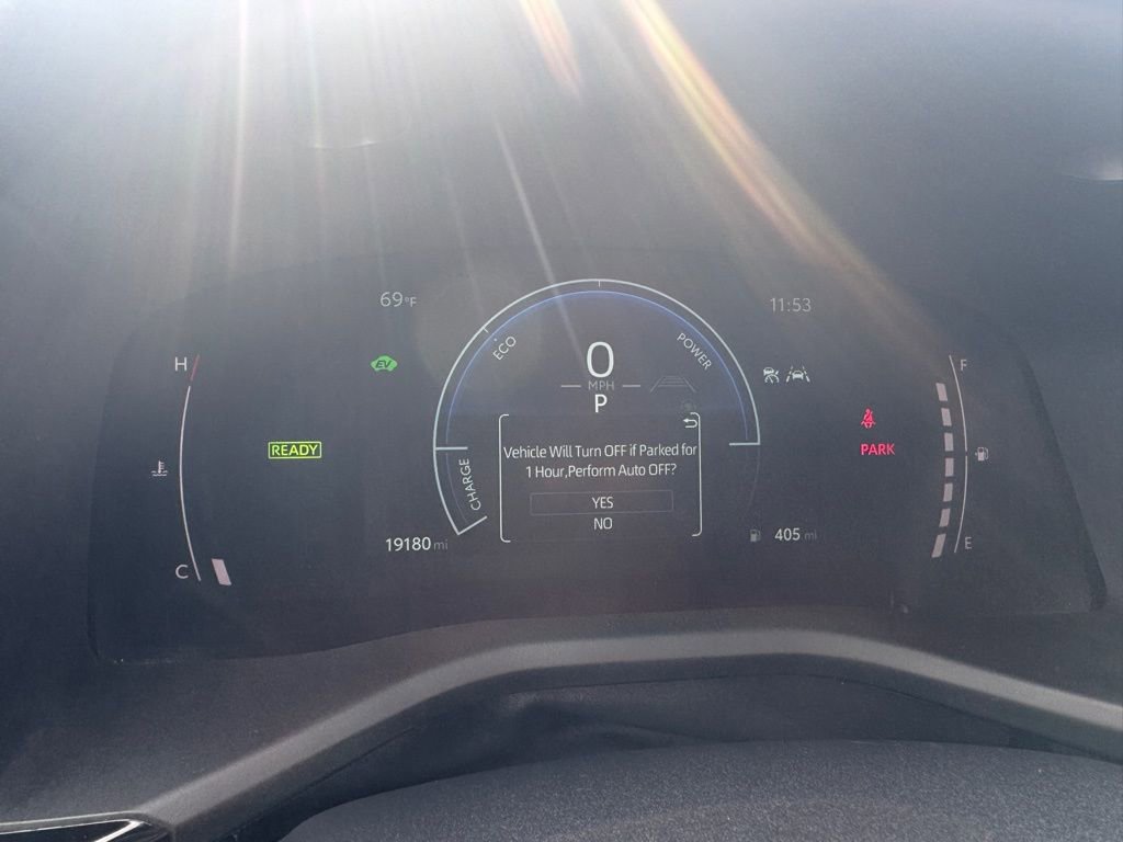 Used 2025 Toyota Camry SE image 21