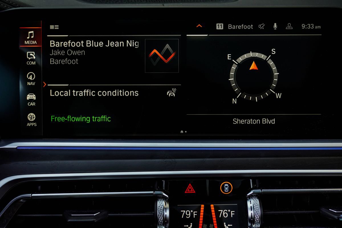 Used 2022 BMW X7 xDrive40i w/ M Sport Package image 24