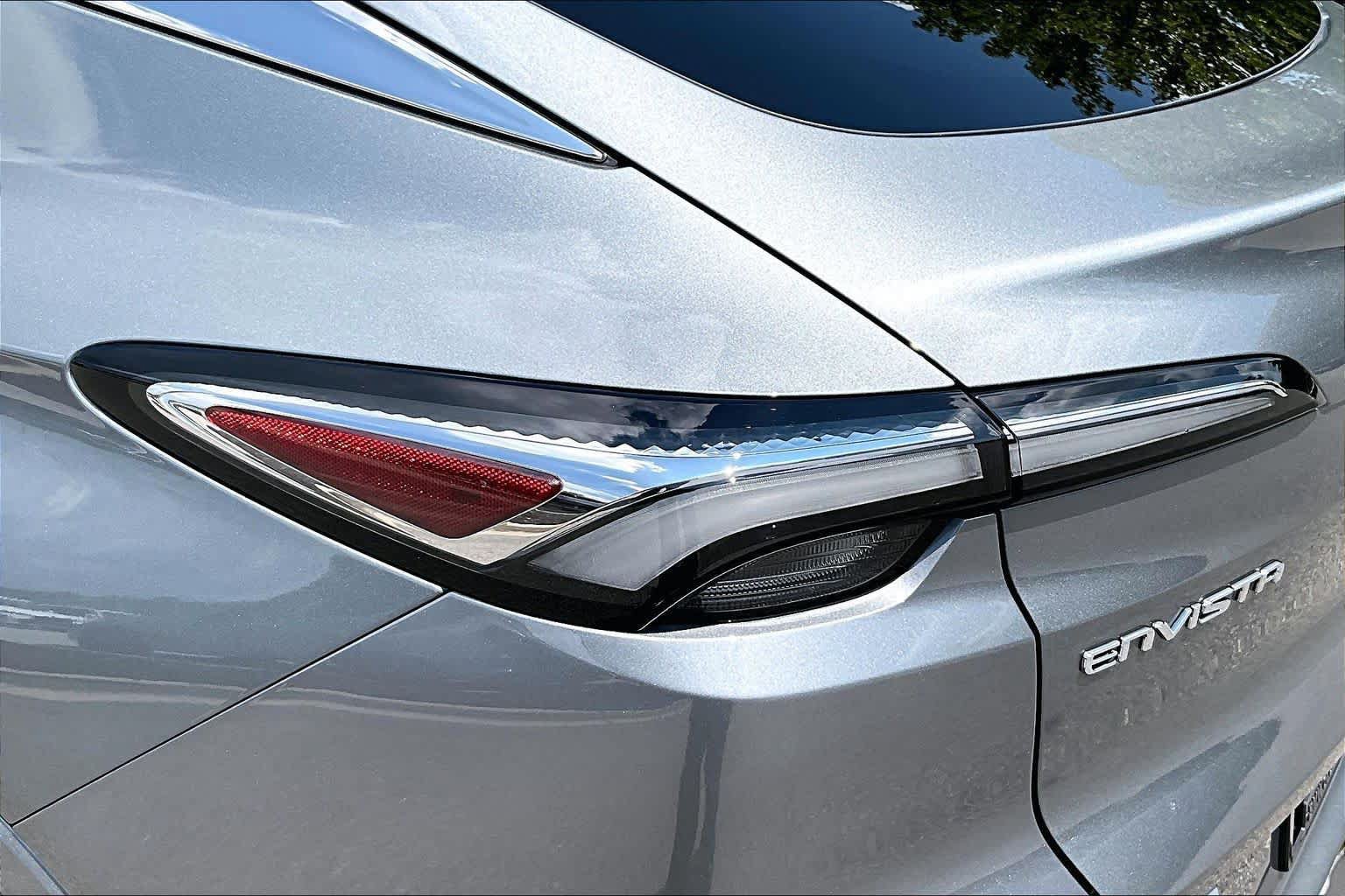 Used 2025 Buick Envista Avenir FWD image 29
