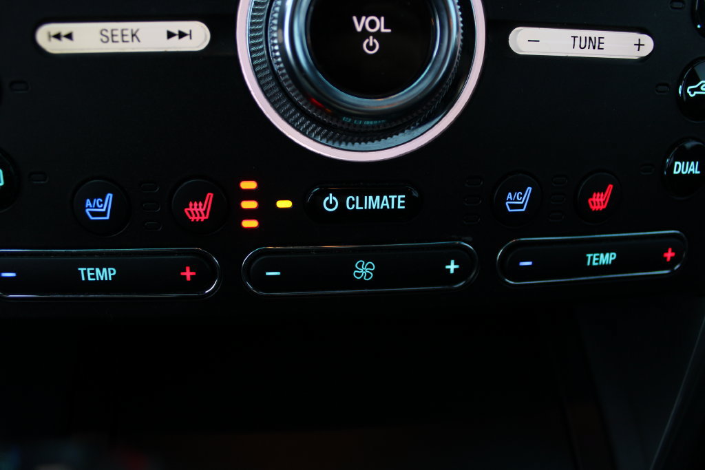 Used 2016 Ford Explorer Limited w/ Equipment Group 301A FWD image 6