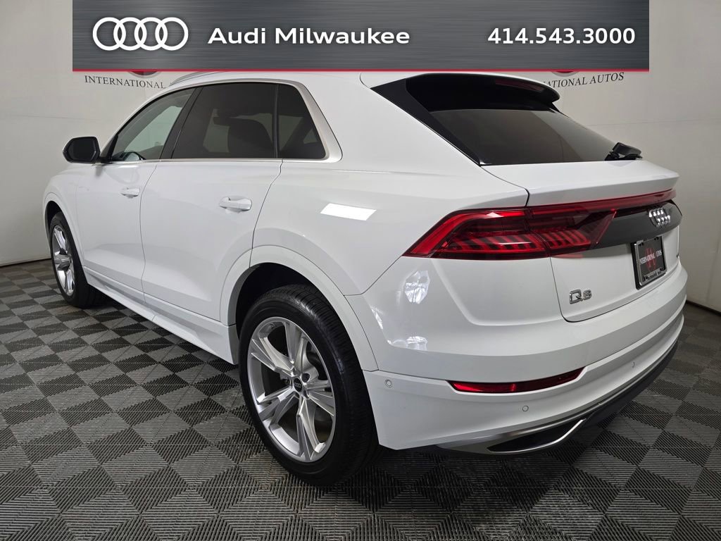 Used 2023 Audi Q8 Premium w/ Convenience Package AWD/4WD image 7