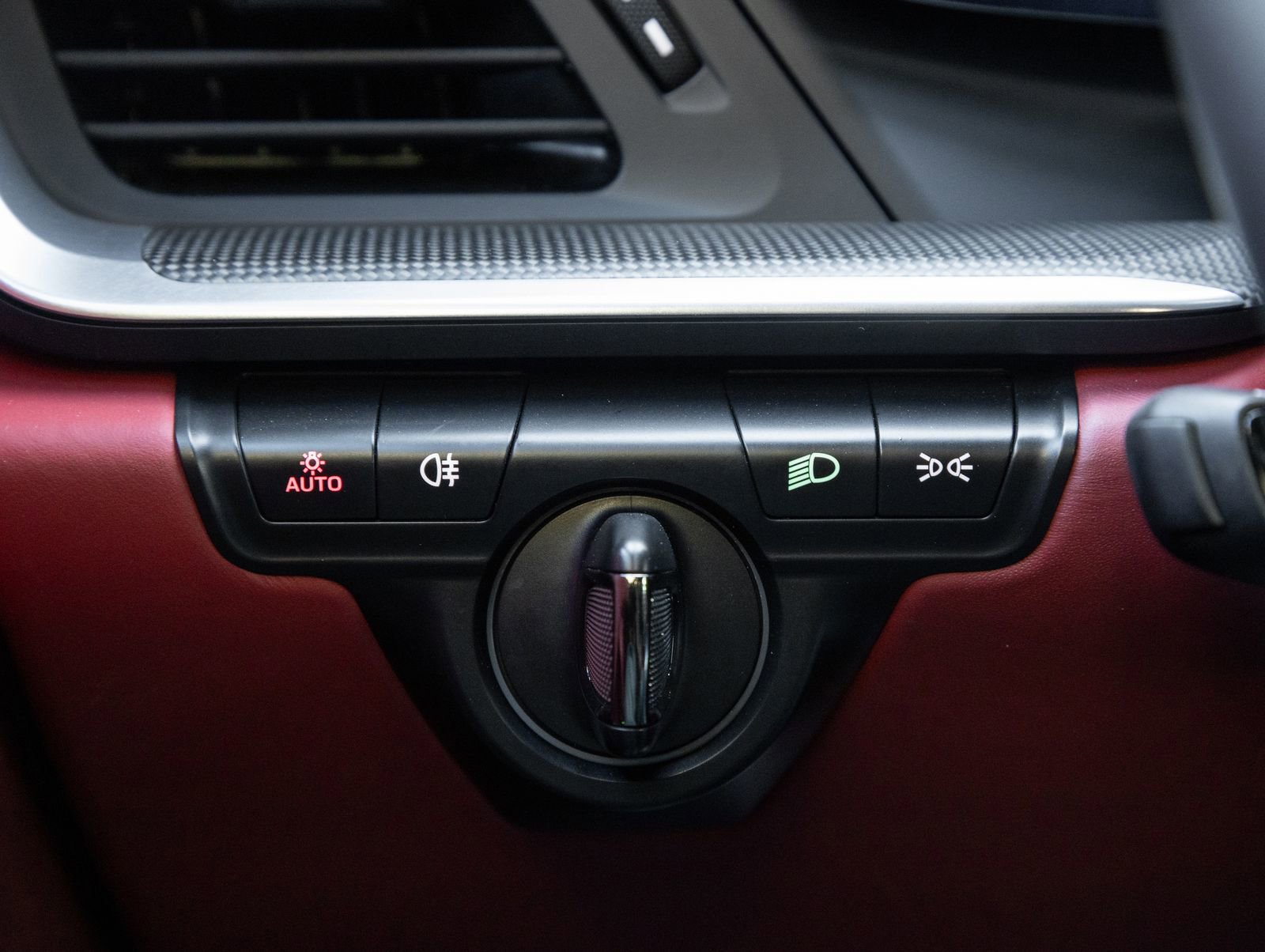 Certified 2025 Porsche 911 Turbo S image 19