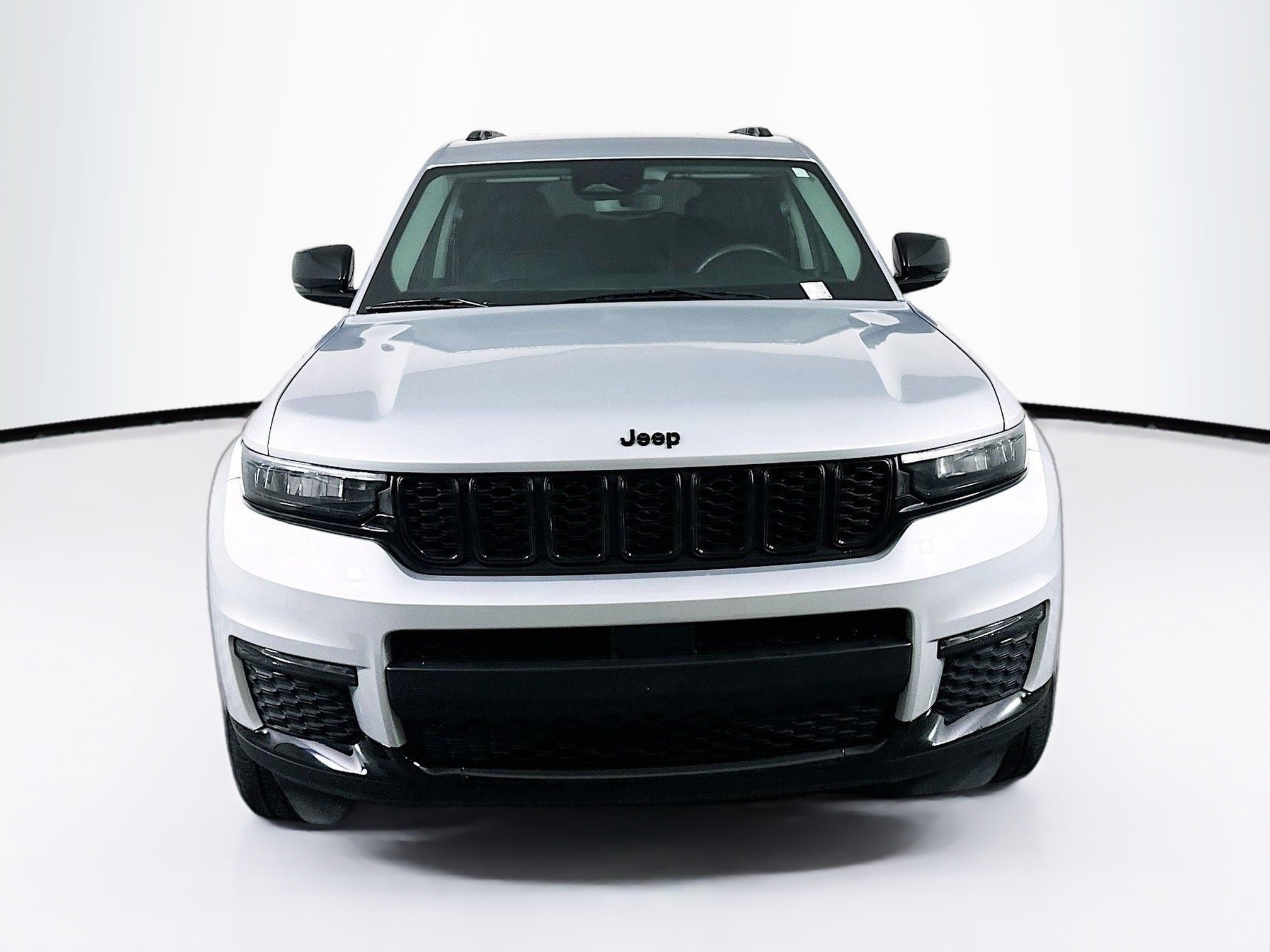 Used 2023 Jeep Grand Cherokee L Limited w/ Black Appearance Package RWD image 2