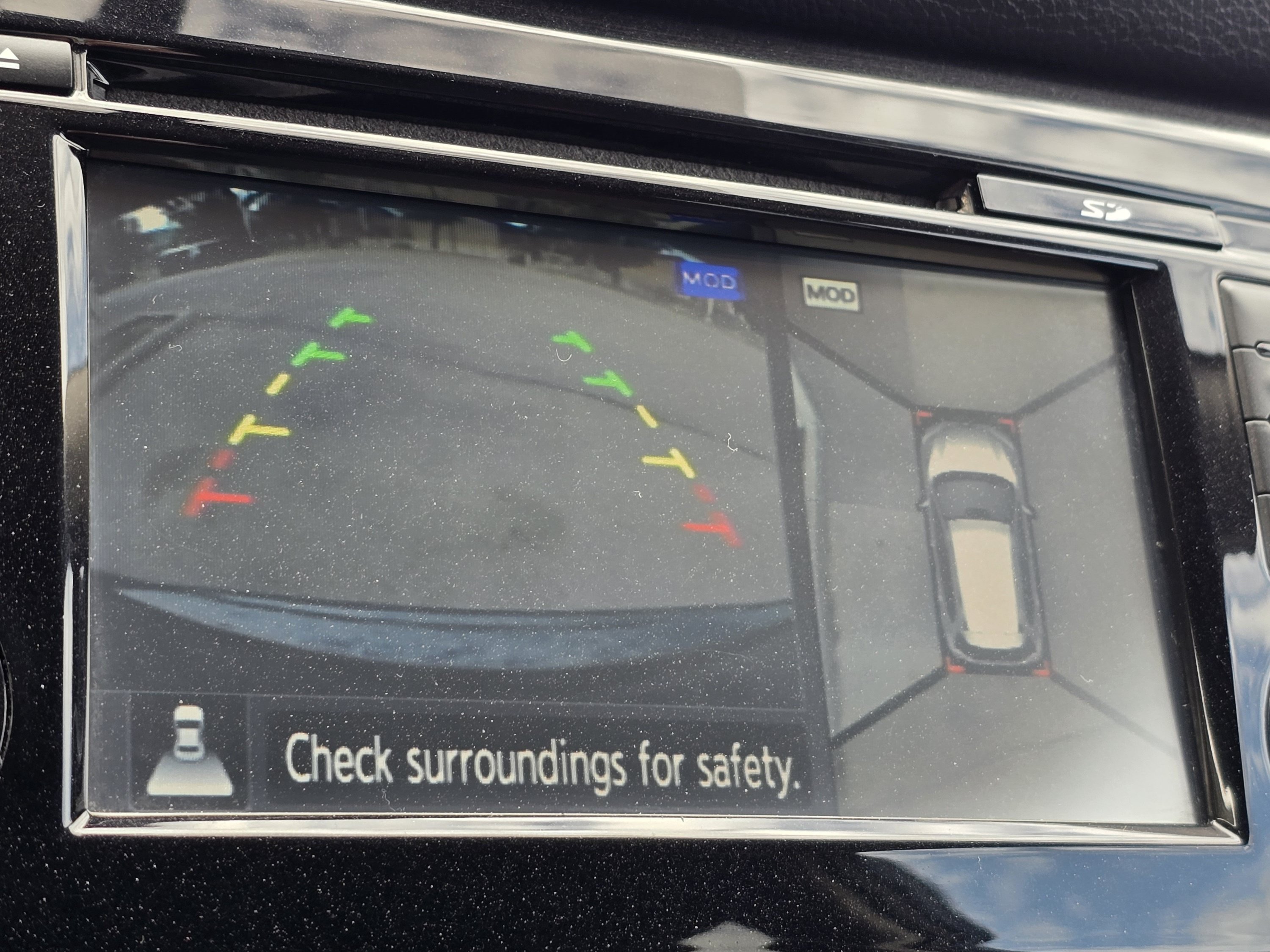 Used 2015 Nissan Rogue SV w/ SV Premium Package AWD/4WD image 5