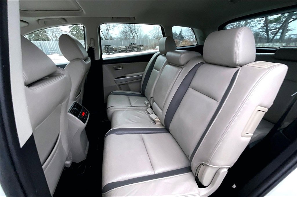 Used 2011 MAZDA CX-9 Grand Touring w/ Moonroof & Bose Audio Pkg image 25