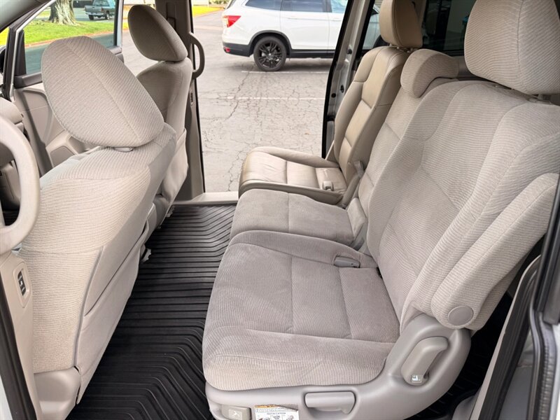 Used 2011 Honda Odyssey EX image 33