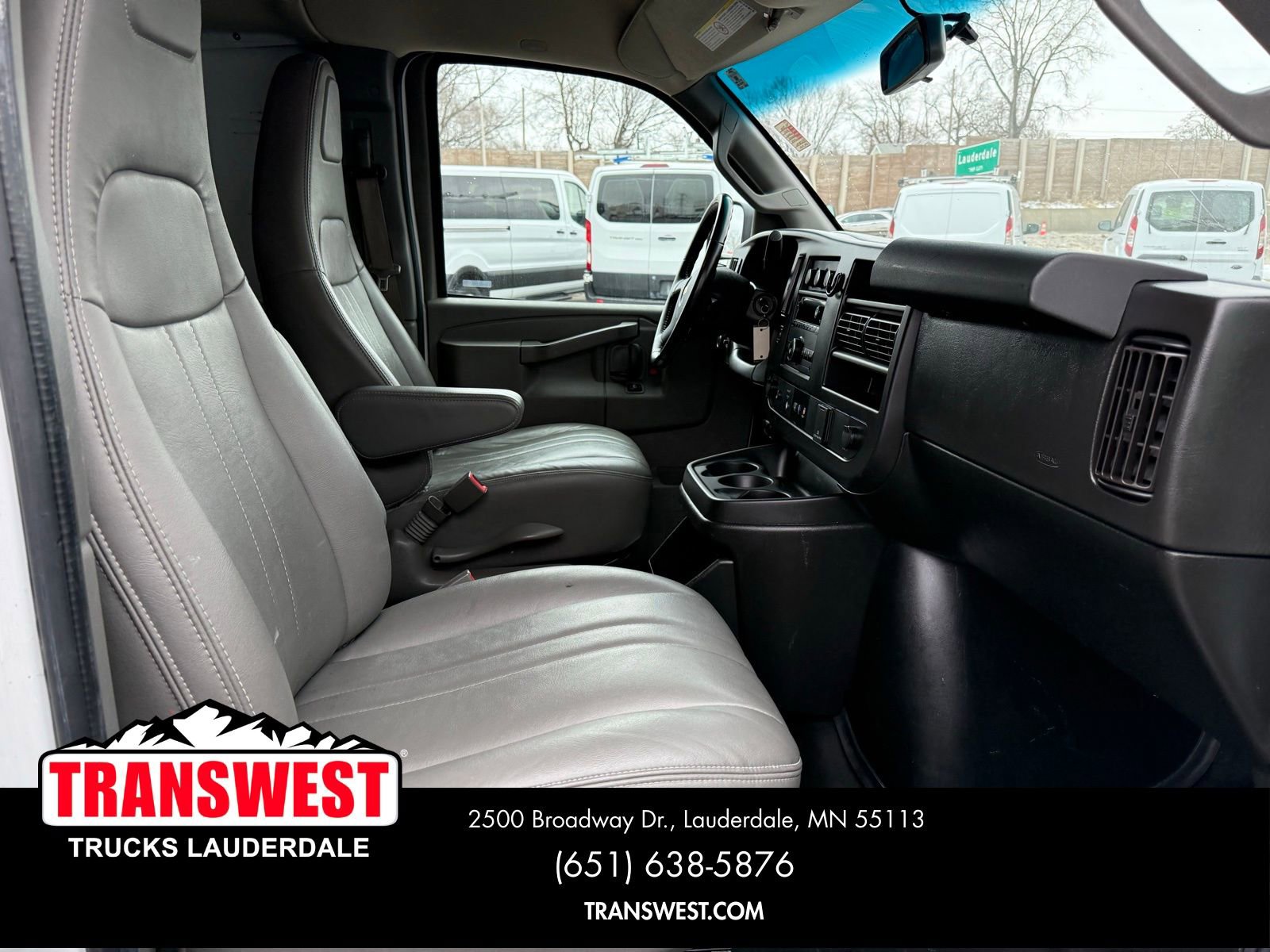 Used 2021 Chevrolet Express 2500 w/ Driver Convenience Package image 7