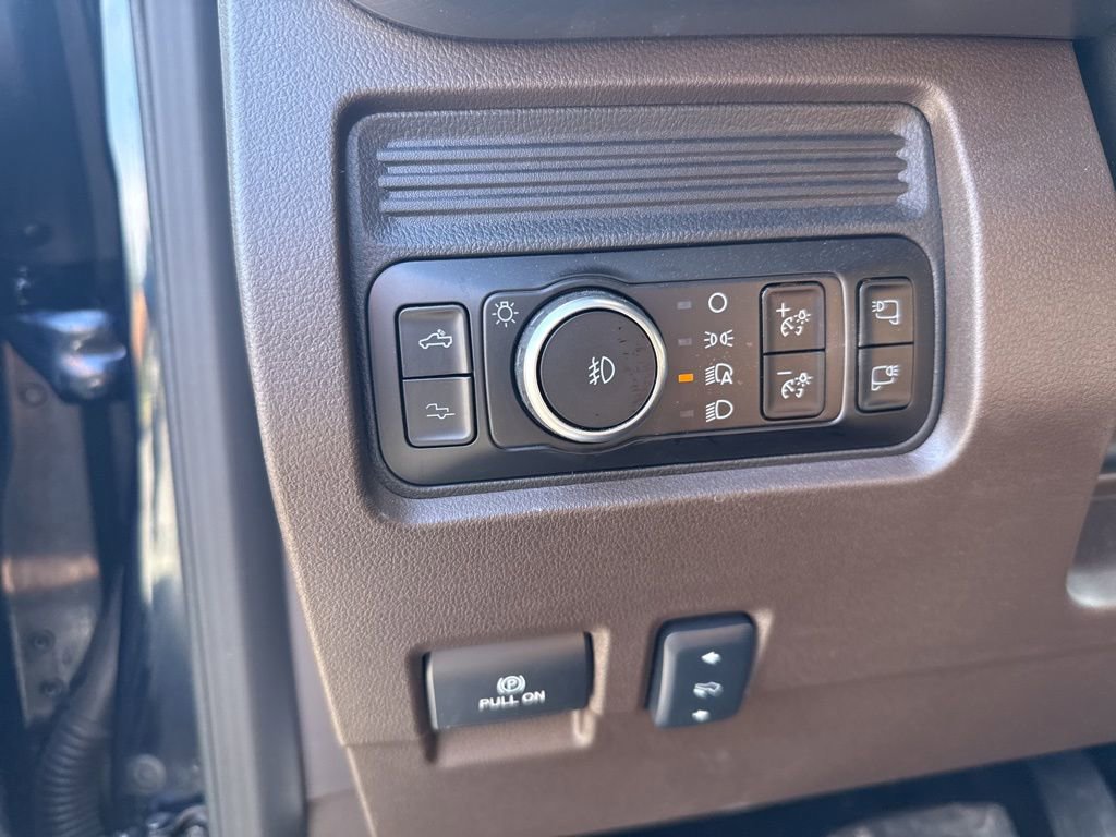 Used 2025 Ford F450 King Ranch w/ Chrome Package image 13