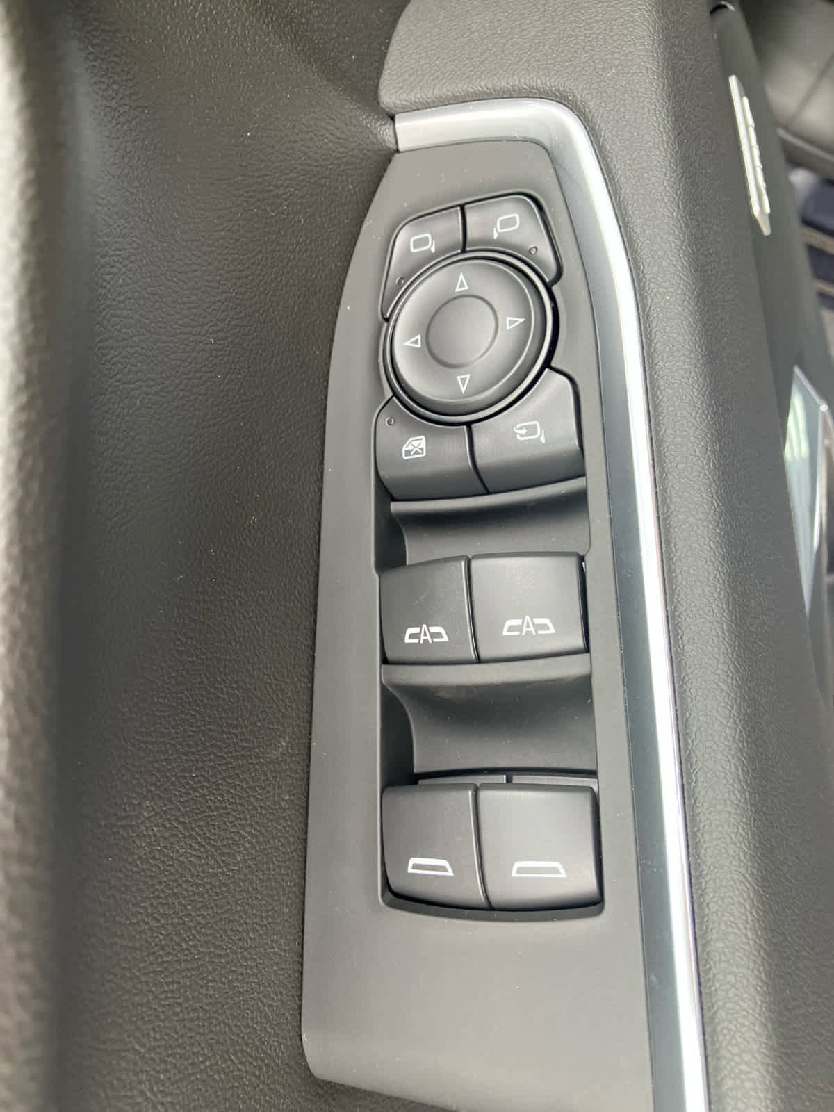 New 2026 GMC Sierra 1500 SLT w/ SLT Premium Package image 13