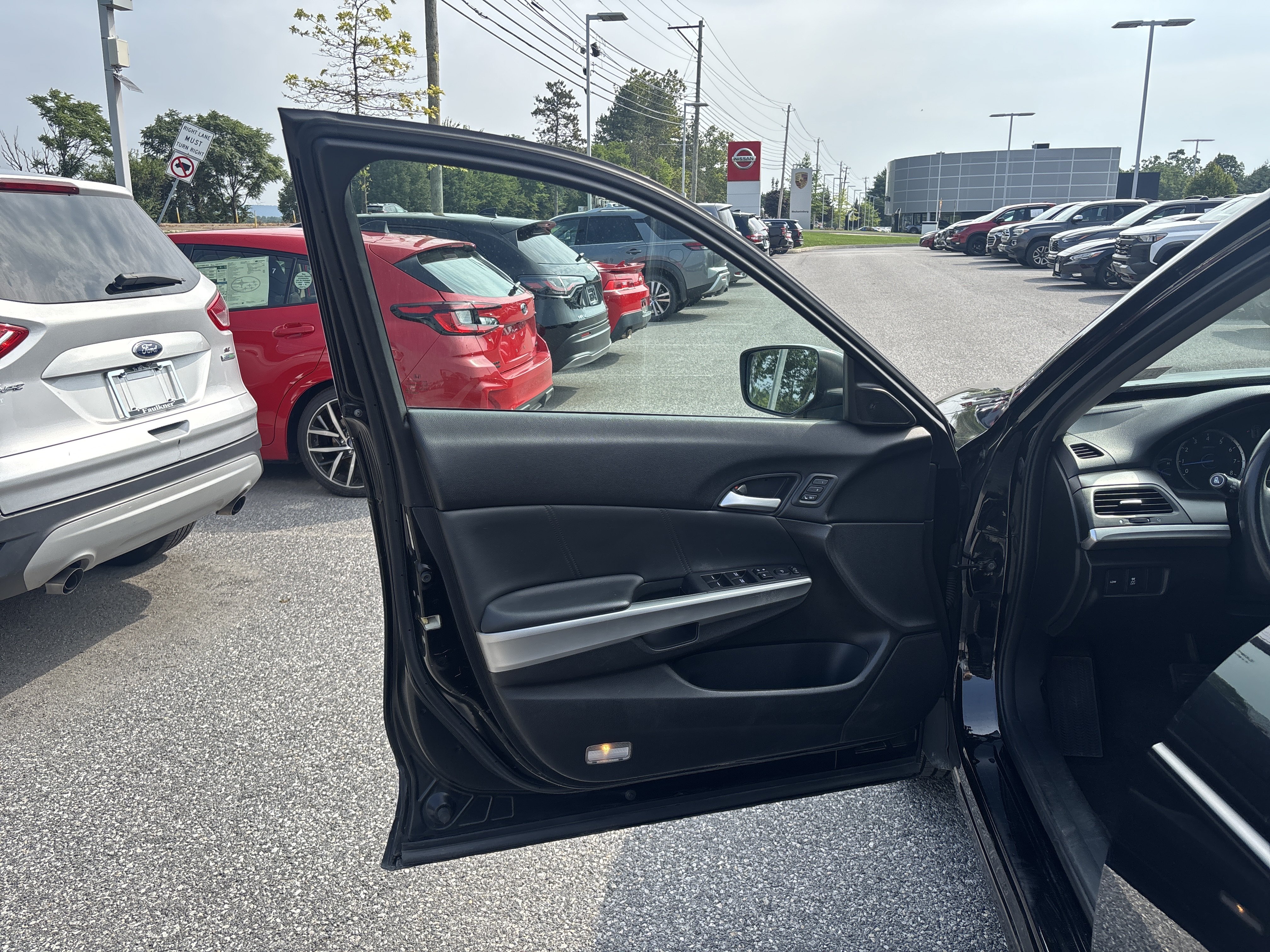 Used 2015 Honda Crosstour EX-L image 30
