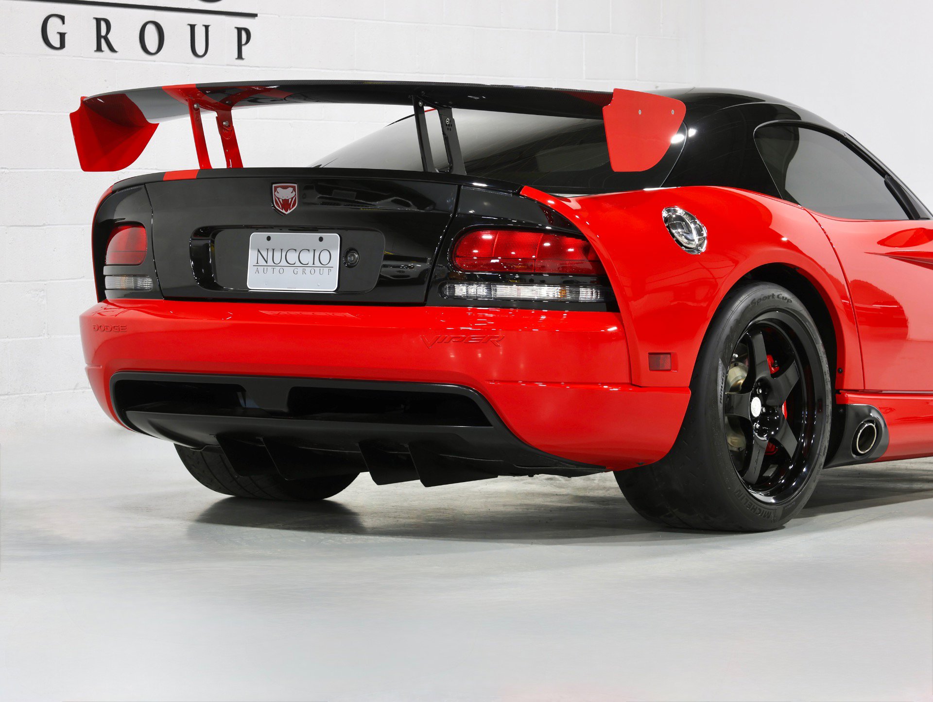 Used 2008 Dodge Viper SRT-10 w/ Competition Group image 43