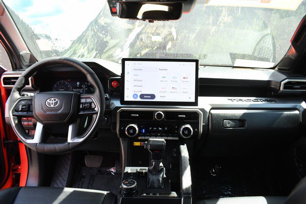 Certified 2024 Toyota Tacoma TRD Off-Road w/ TRD Off Road Premium Package image 18