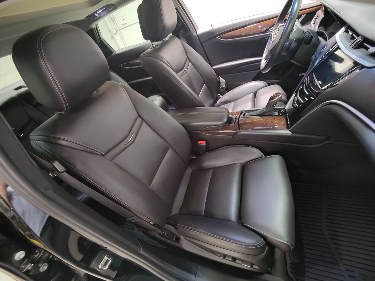 Used 2013 Cadillac XTS Luxury w/ Driver Awareness Package AWD/4WD image 15