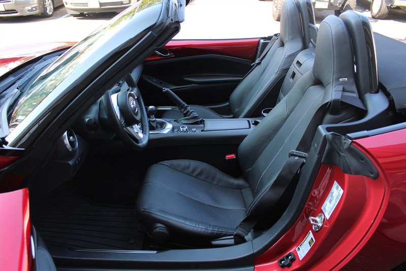Used 2022 MAZDA MX-5 Miata Grand Touring RWD image 26