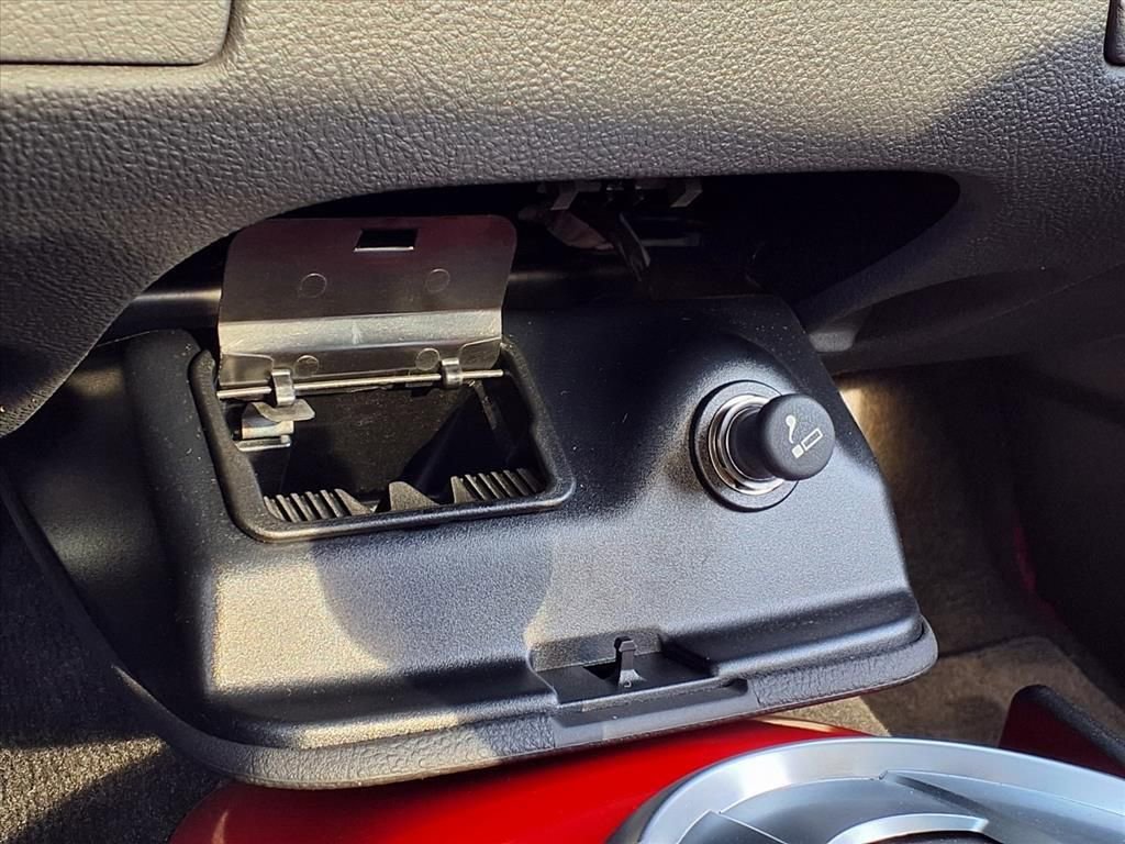 Used 2003 Chevrolet SSR w/ Preferred Equipment Group image 13