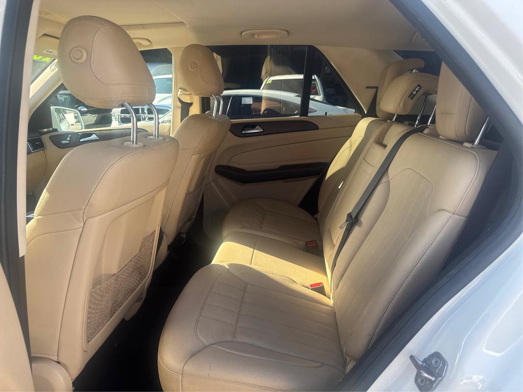 Used 2019 Mercedes-Benz GLE 400 4MATIC w/ Premium 1 Package image 10