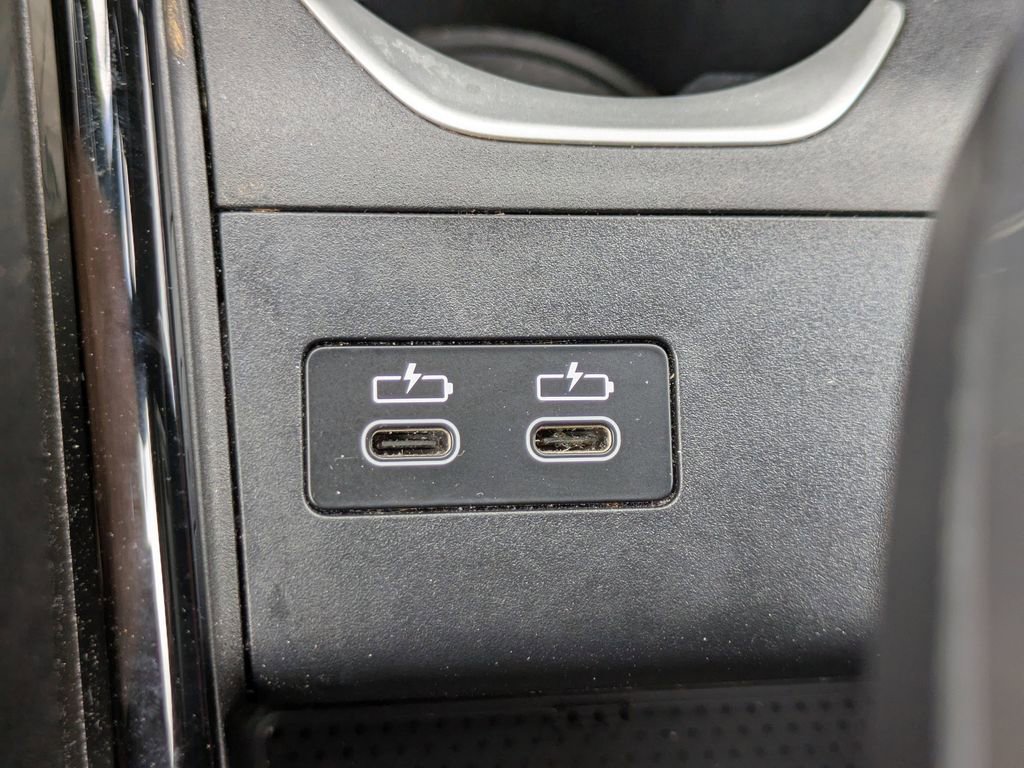 Used 2025 BMW X2 M35i w/ Premium Package image 21