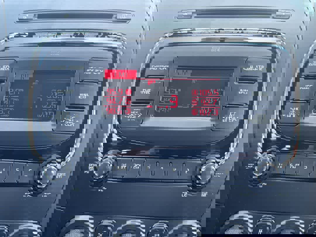 Used 2017 Kia Forte LX image 16