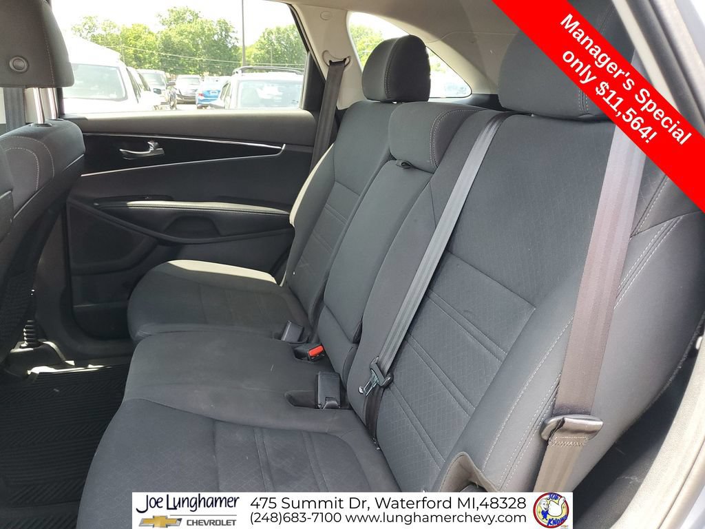 Used 2020 Kia Sorento LX AWD/4WD image 23