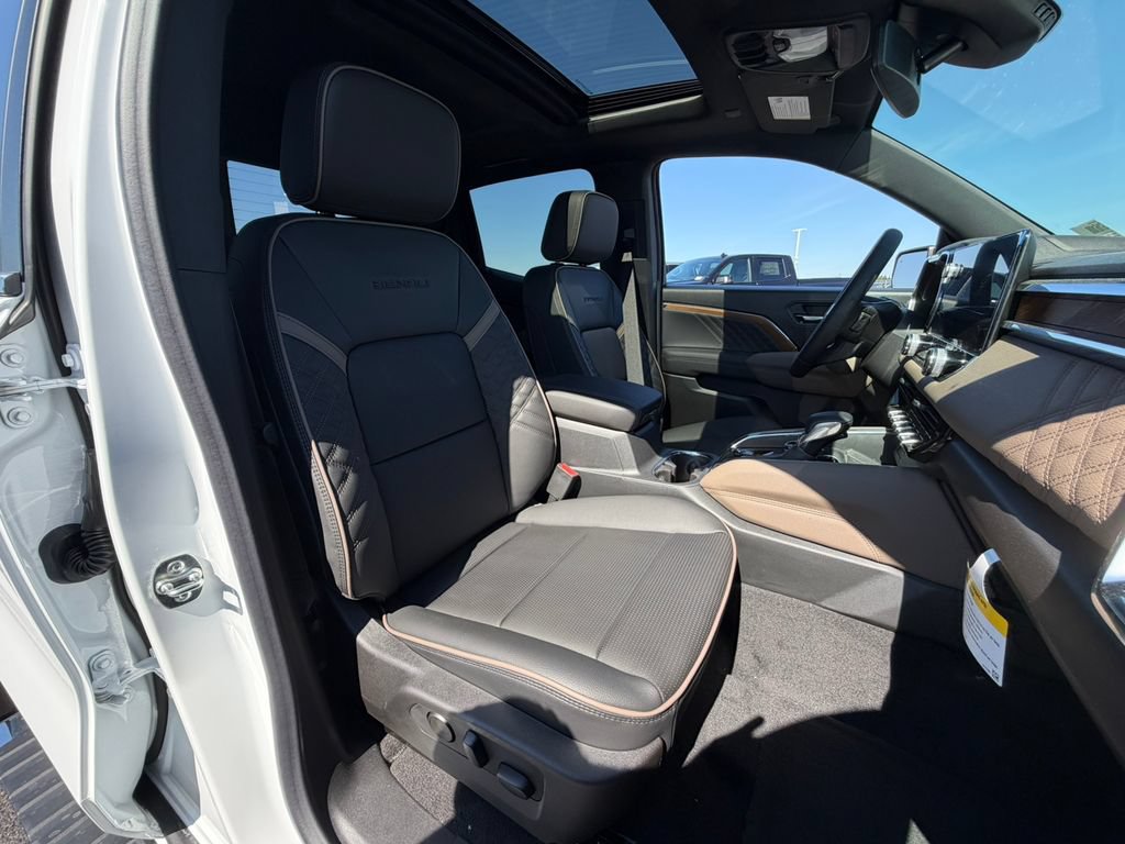 New 2026 GMC Canyon Denali AWD/4WD image 18