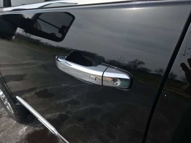 Used 2024 Chevrolet Silverado 3500 High Country w/ High Country Premium Package AWD/4WD image 23