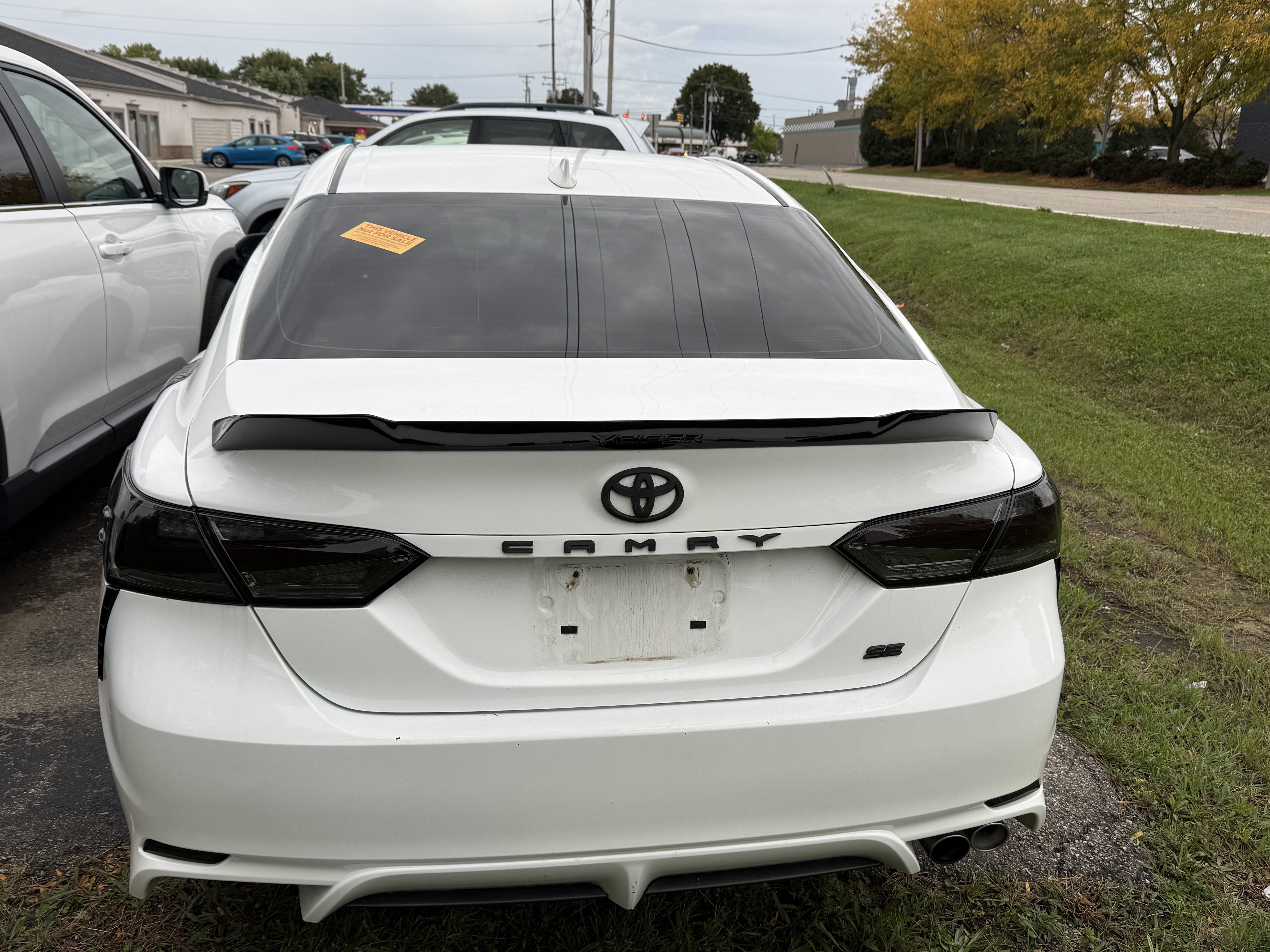 Used 2021 Toyota Camry SE FWD image 5